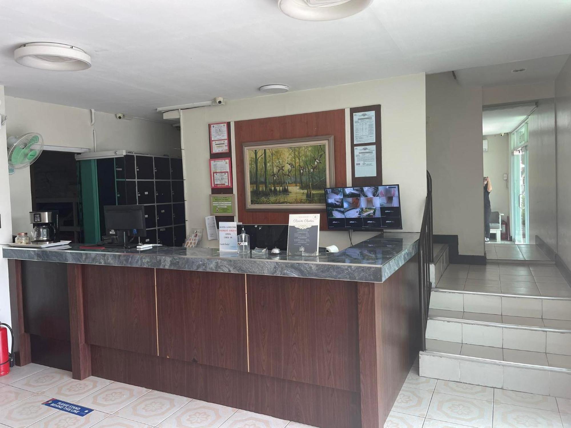Hotel Good Day Angeles Exterior photo